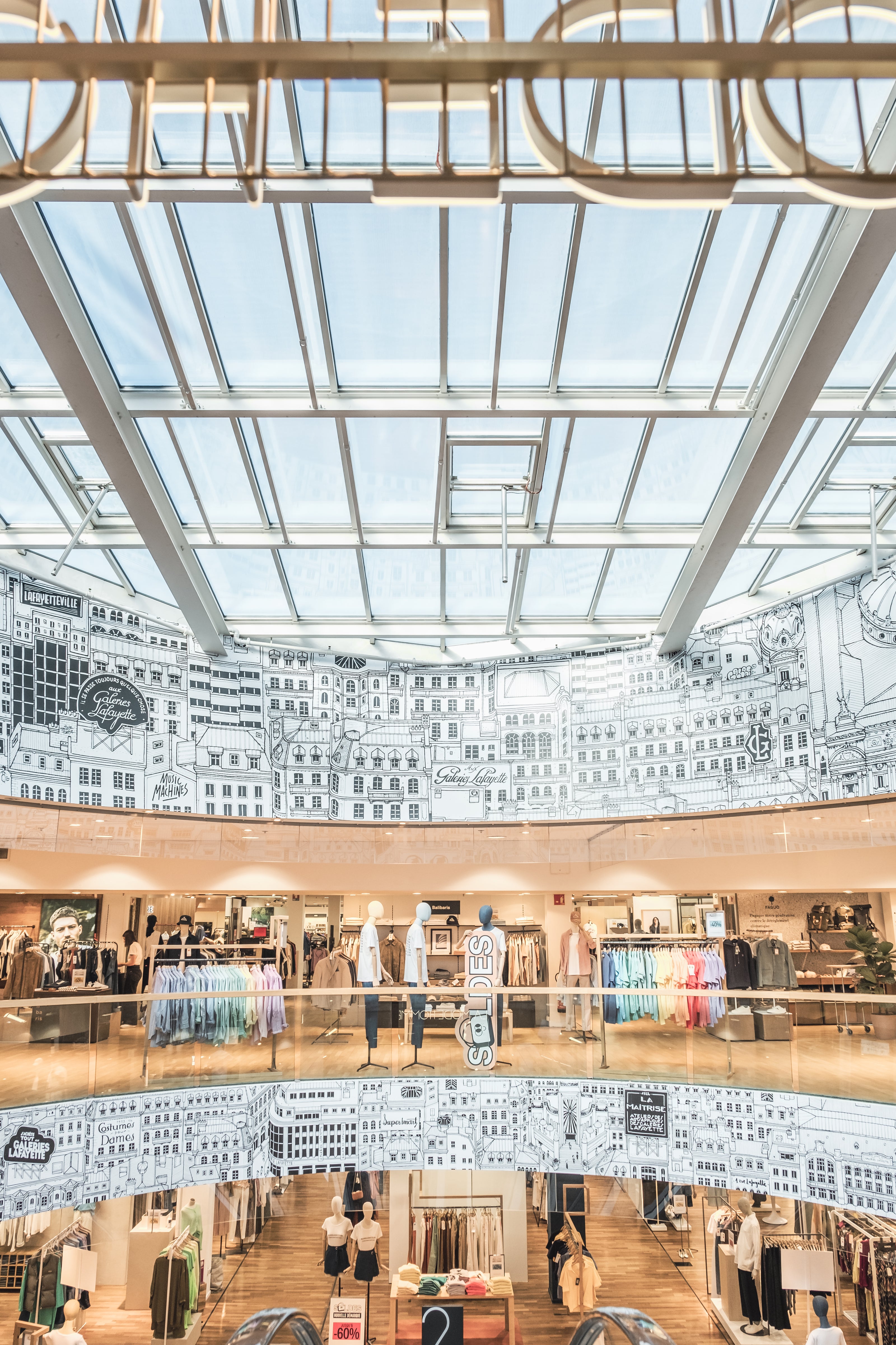 Docteur Paper oeuvre fresque Galeries Lafayette